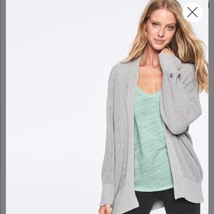 ⁉️ISO IN BLACK M/L⁉️